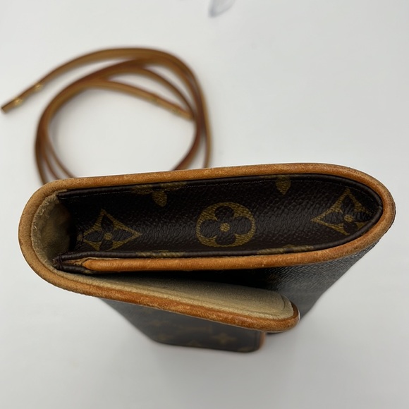 Louis Vuitton Monogram Twin Pochette with COA - Picture 8 of 17